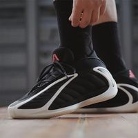 百亿补贴：adidas 男款篮球鞋 JS3508