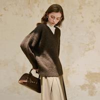 范思蓝恩 女士V领毛衣 宽松针织衫