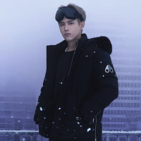 保暖服饰：MOOSE KNUCKLES 陈飞宇同款 3Q经典男士鹅绒毛领羽绒服