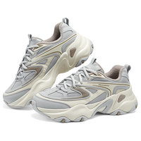 斯凯奇(Skechers)女子复古高透气舒适支撑干爽百搭时尚150522 浅灰色/多彩色/LGMT 37.5