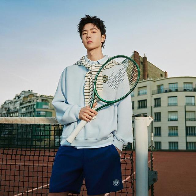 LACOSTE 法国鳄鱼情侣款条纹针织衫毛衣时尚圆领长袖毛衣