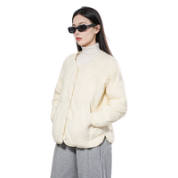 雪中飞(SNOWFLYING)时尚轻暖菱格羽绒服短款女士2025秋冬新款三防面料洋气保暖外套潮
