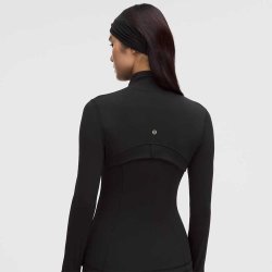 lululemon define女新年穿搭马年修身卫衣