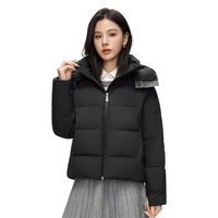 雪中飞 【甄选鸭绒】2024秋冬经典女式连帽短款羽绒服简约大气舒适