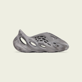 阿迪达斯 Yeezy Foam Runner 水泥灰 38 运动拖鞋