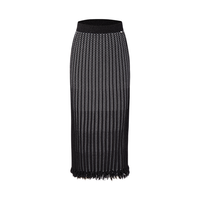 BCBGMAXAZRIA 【时髦精致范】轻奢质感人字纹流苏下摆针织半身裙25秋冬