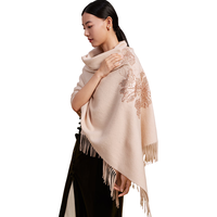 上海故事100%羊毛围巾刺绣秋冬保暖披肩新年围 锦绣繁花-米驼色 200*70cm(含须)