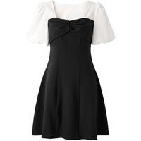 太平鸟 夏时尚拼色收腰方领连衣裙女