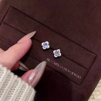 洛梵欣饰 LOFAN 洛梵欣饰 九紫离火纯银耳钉