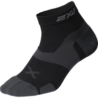 2XU Vectr系列缓冲脚垫低筒袜 男女同款跑步运动袜吸湿排汗透气 黑色 S