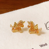 花饰庄园金色小马耳环女秋冬感耳钉好看独特漂亮耳饰2025年 小马耳钉一对