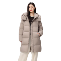 雪中飞2025冬新款连帽长款羽绒服女士简约百搭休闲时尚保暖外套 米色|8631