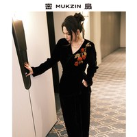 密扇 女士新中式非遗手绣斜襟V领丝绒上衣 M261JA03238001