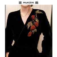 密扇2026年春季「大吉大荔 」新中式非遗手绣斜襟V领丝绒上衣 黑色-上衣 M