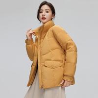 雪中飞 【都市休闲】女式短款立领羽绒服经典百搭秋冬户外简约纯色外套女
