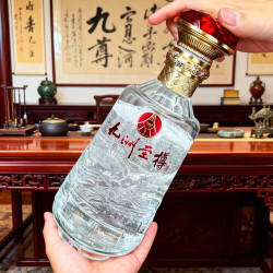 五粮浓香 五粮液股份出品 白酒  52度 500mL 6瓶 九洲至樽整箱