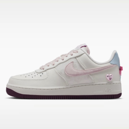 NIKE Air Force 1 '07 情人节系列 女子运动鞋 IQ4937-161