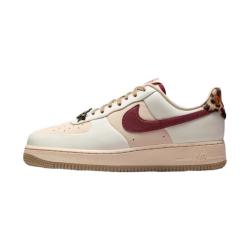 NIKE 2026年女子WMNS AIR FORCE 1 '07运动休闲鞋 IM7510-262 37.5