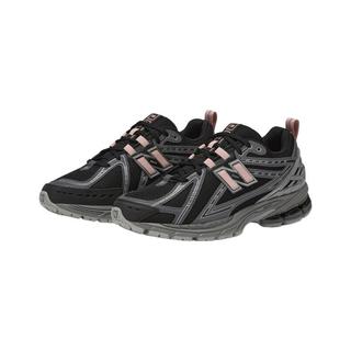  new balance 女士复古百搭老爹鞋