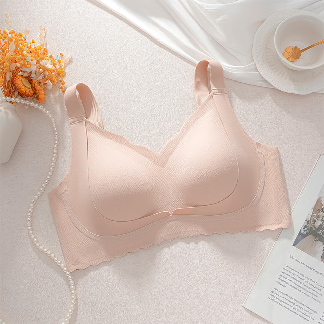 千奈美 薄款无钢圈无痕聚拢文胸 肤色