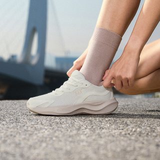 361° 网面透气软底回弹 女子跑步鞋