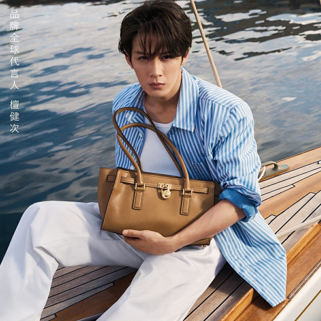 MICHAEL KORS MK 【情人节礼物】Hamilton Moderne 牛皮横版经典款小号单肩包