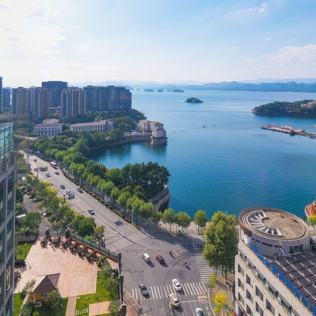 含全餐：千岛湖饭店2晚+自助中餐+自助晚餐各4份