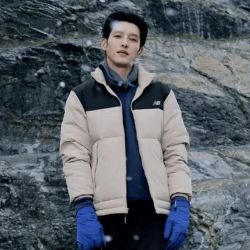 new balance 男女防泼水户外保暖羽绒服 AMJ53362