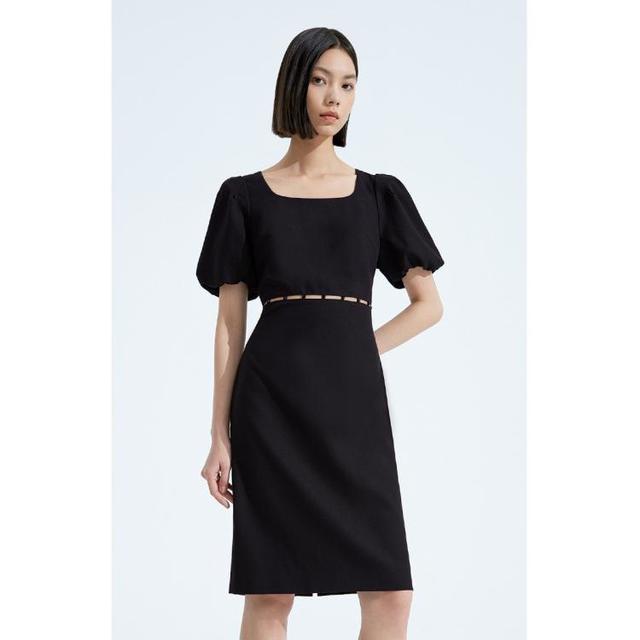 欧时力 秋装 镂空法式小黑裙醋涤仿麻显瘦连衣裙