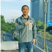 移动端：acome 软壳加绒防风防泼水春秋冬男士立领保暖外套户外休闲抓绒衣