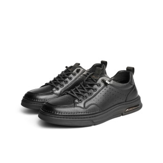 国家补贴、今日必买：百丽 男士时尚小白鞋 一脚蹬休闲板鞋 A1920