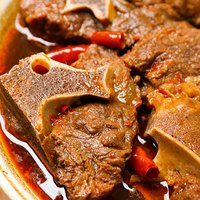 鲜京采 加热即食 香辣牛大骨