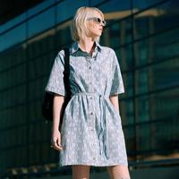 限尺码：MLB 女款复古刺绣牛仔连衣裙 DDM02