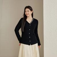 纤莉秀 设计感珠片领口 女士长袖T恤