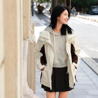 森马 秋中长款拼色潮酷宽松可拆卸连帽上衣户外防护外套女