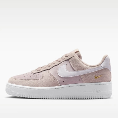 NIKE Air Force 1 '07 Low SE 女子运动鞋 IQ9964-600