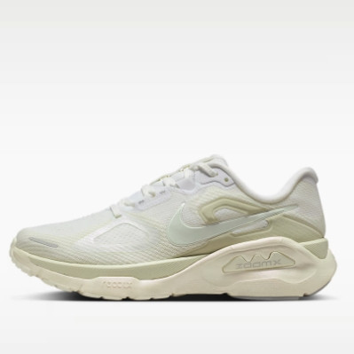 NIKE Structure Plus 女子跑鞋 IO9913-100