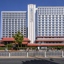 北京皇家格兰云天大酒店1晚+SPA(45分钟中式按摩）