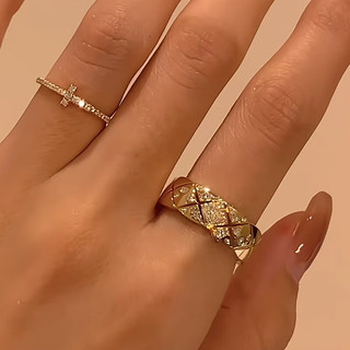  花饰庄园 镶钻菱格 女士戒指