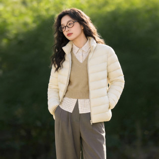 88VIP、今日必买：雪中飞 女子立领短款轻薄羽绒服