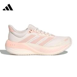 adidas 女士运动鞋