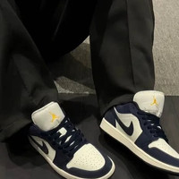 NIKE AIR JORDAN 1 男子篮球鞋 IO7448-400