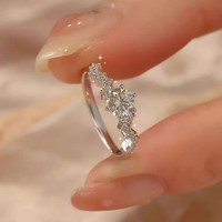 洛梵欣饰 LOFANXIN 洛梵欣饰 星梦戒指 白金色 JZ-036