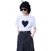 MO&Co./摩安珂 欧根纱立体爱心 女士T恤