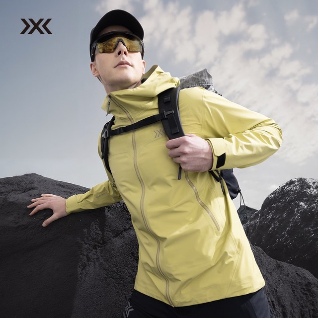 xbionic 旷野隐者轻量戈尔硬壳冲锋衣男静壳防水透汽