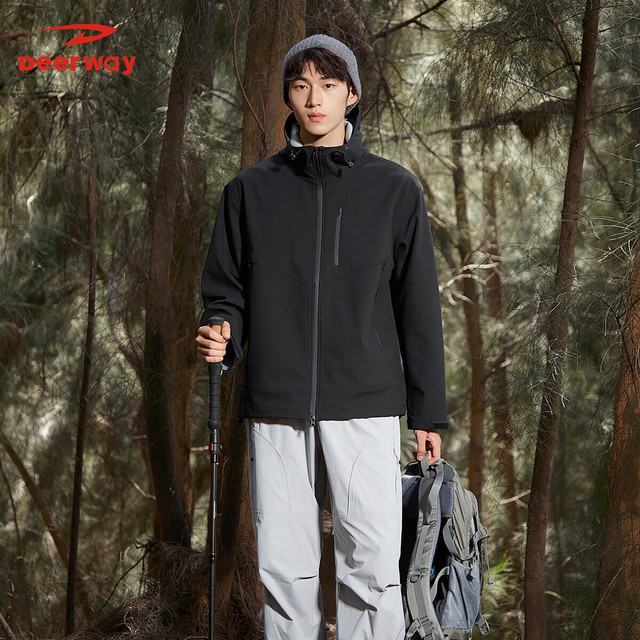 德尔惠 防风防水透气软壳夹克