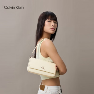 卡尔文·克莱恩 女士通勤单肩包 67U