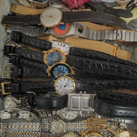 经典小金色小怀表