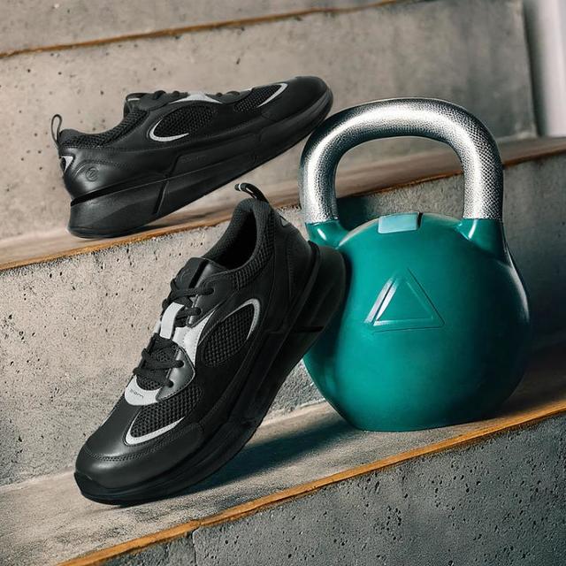 ecco BIOM 2.2 【PHORENE中底】牛皮网面拼接轻盈缓震跑步健步鞋 3色可选 830884