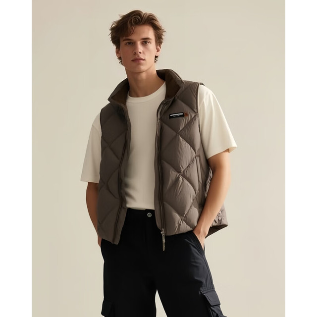 今日必买：Abercrombie & Fitch 【换季好搭子】男士立领宽松羽绒马甲背心 KI132-5208